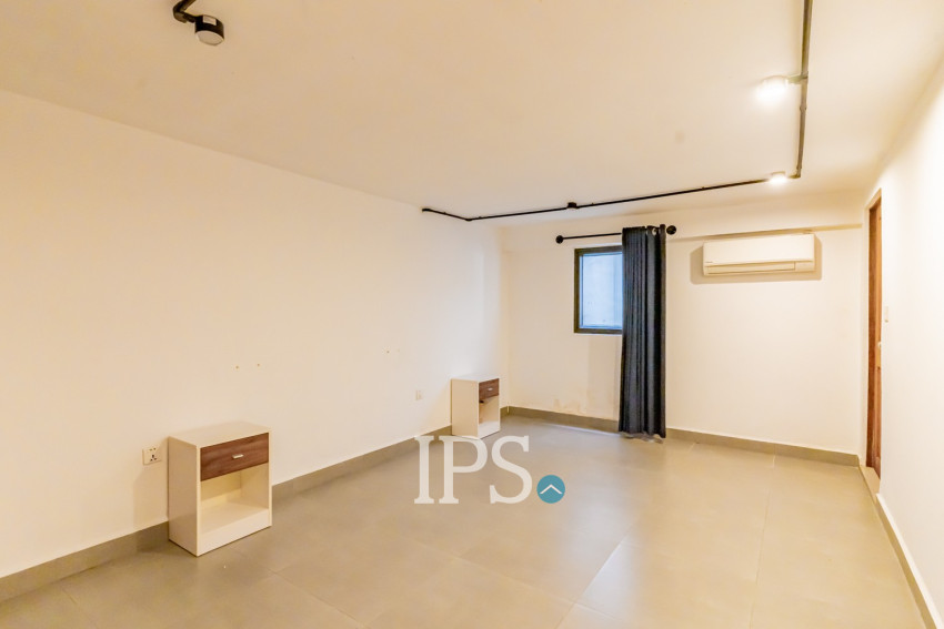4 Bedroom Apartment For Rent - Boeung Kak 1, Phnom Penh