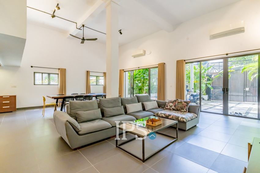 4 Bedroom Apartment For Rent - Boeung Kak 1, Phnom Penh