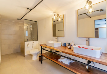 4 Bedroom Apartment For Rent - Boeung Kak 1, Phnom Penh thumbnail