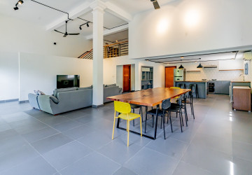 4 Bedroom Apartment For Rent - Boeung Kak 1, Phnom Penh thumbnail