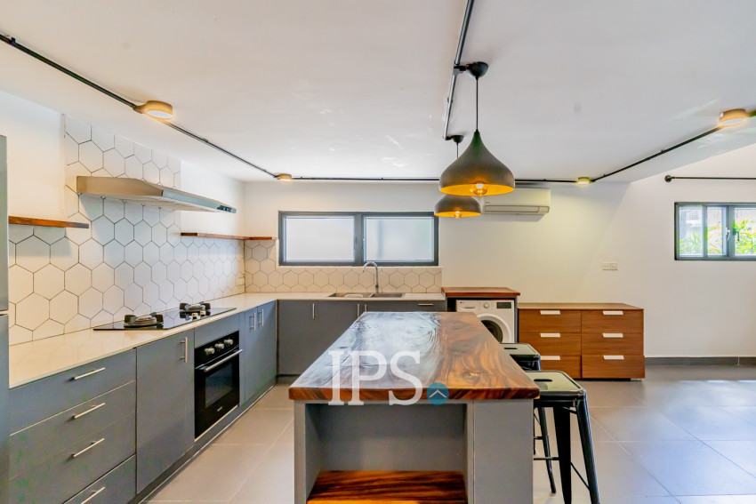 4 Bedroom Apartment For Rent - Boeung Kak 1, Phnom Penh