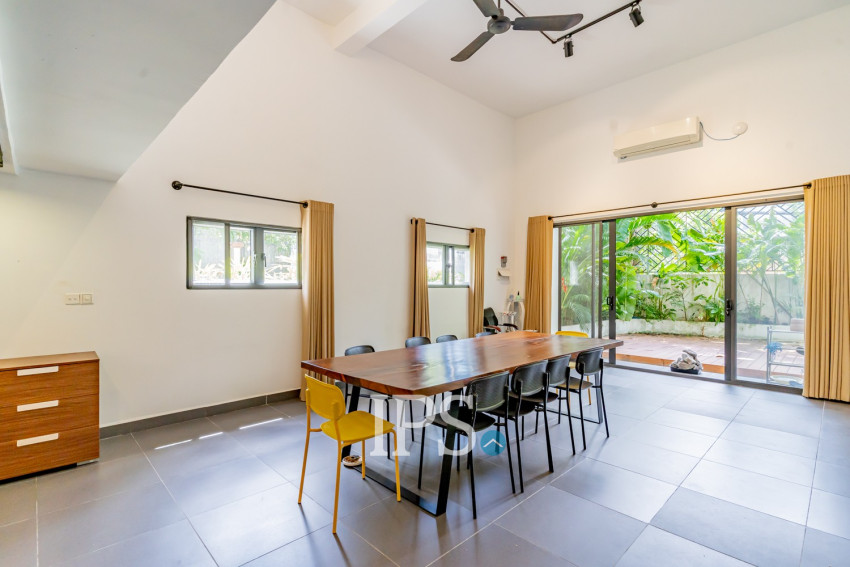 4 Bedroom Apartment For Rent - Boeung Kak 1, Phnom Penh