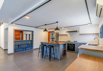 4 Bedroom Apartment For Rent - Boeung Kak 1, Phnom Penh thumbnail