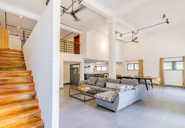 4 Bedroom Apartment For Rent - Boeung Kak 1, Phnom Penh thumbnail