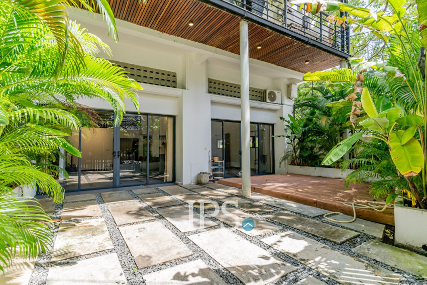 4 Bedroom Apartment For Rent - Boeung Kak 1, Phnom Penh