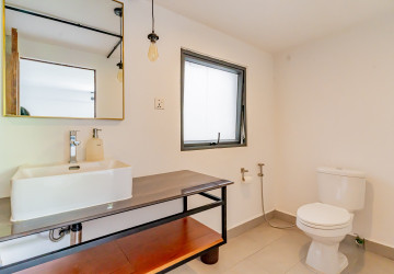 4 Bedroom Apartment For Rent - Boeung Kak 1, Phnom Penh thumbnail