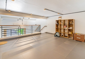 4 Bedroom Apartment For Rent - Boeung Kak 1, Phnom Penh thumbnail