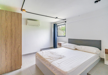 4 Bedroom Apartment For Rent - Boeung Kak 1, Phnom Penh thumbnail