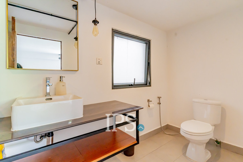 4 Bedroom Apartment For Rent - Boeung Kak 1, Phnom Penh