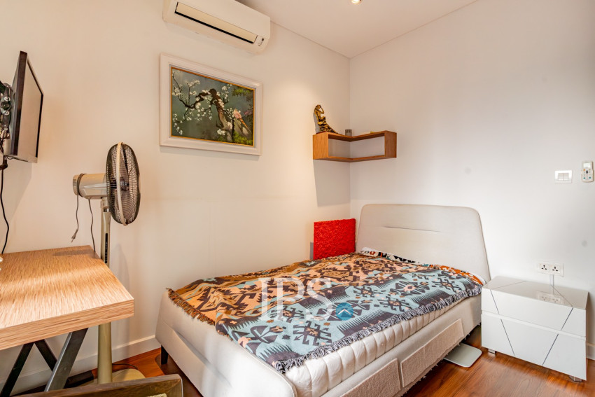 13th Floor 2  Bedroom Condo For Sale - Embassy Central, BKK 1, Phnom Penh