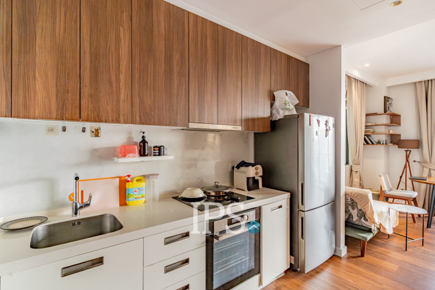 13th Floor 2  Bedroom Condo For Sale - Embassy Central, BKK 1, Phnom Penh