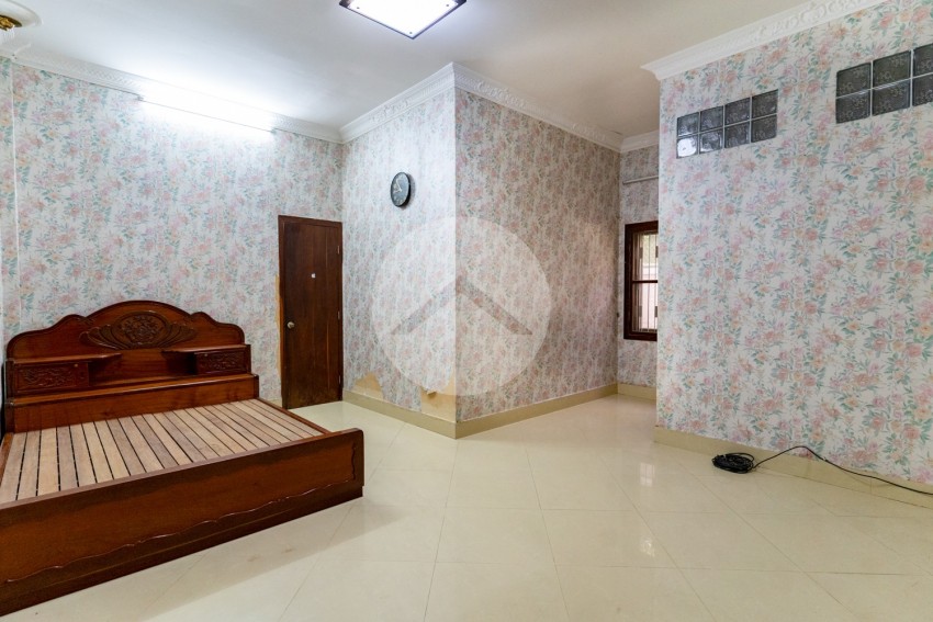 4 Bedroom Bungalow Villa For Sale - Toul Kork, Phnom Penh