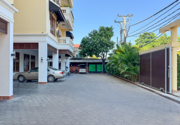1 Bedroom Apartment For Rent - Sala Kamreuk, Siem Reap thumbnail