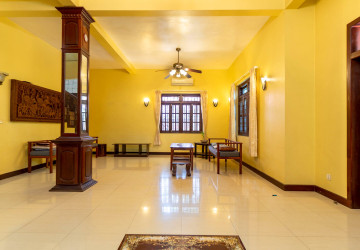4 Bedroom Villa For Rent - Sala Kamreuk, Siem Reap thumbnail