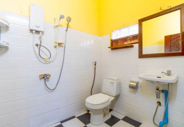 4 Bedroom Villa For Rent - Sala Kamreuk, Siem Reap thumbnail