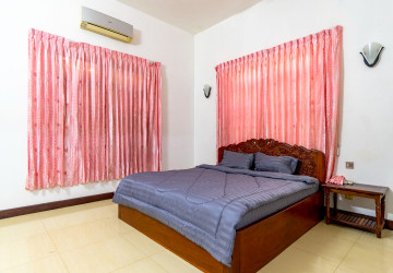 4 Bedroom Villa For Rent - Sala Kamreuk, Siem Reap thumbnail