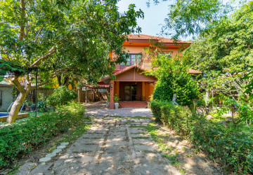 4 Bedroom Villa For Rent - Sala Kamreuk, Siem Reap thumbnail