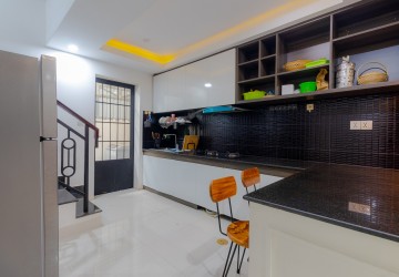 3 Bedroom Flat For Rent - Svay Dangkum, Siem Reap thumbnail