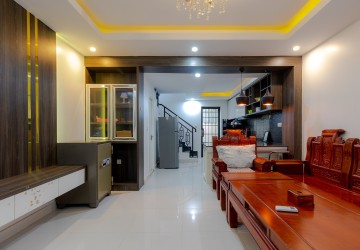 3 Bedroom Flat For Rent - Svay Dangkum, Siem Reap thumbnail