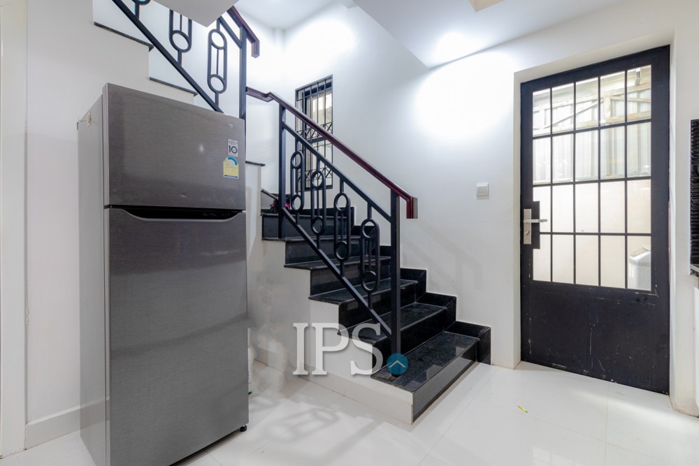 3 Bedroom Townhouse For Rent - Svay Dangkum, Siem Reap - Image 8