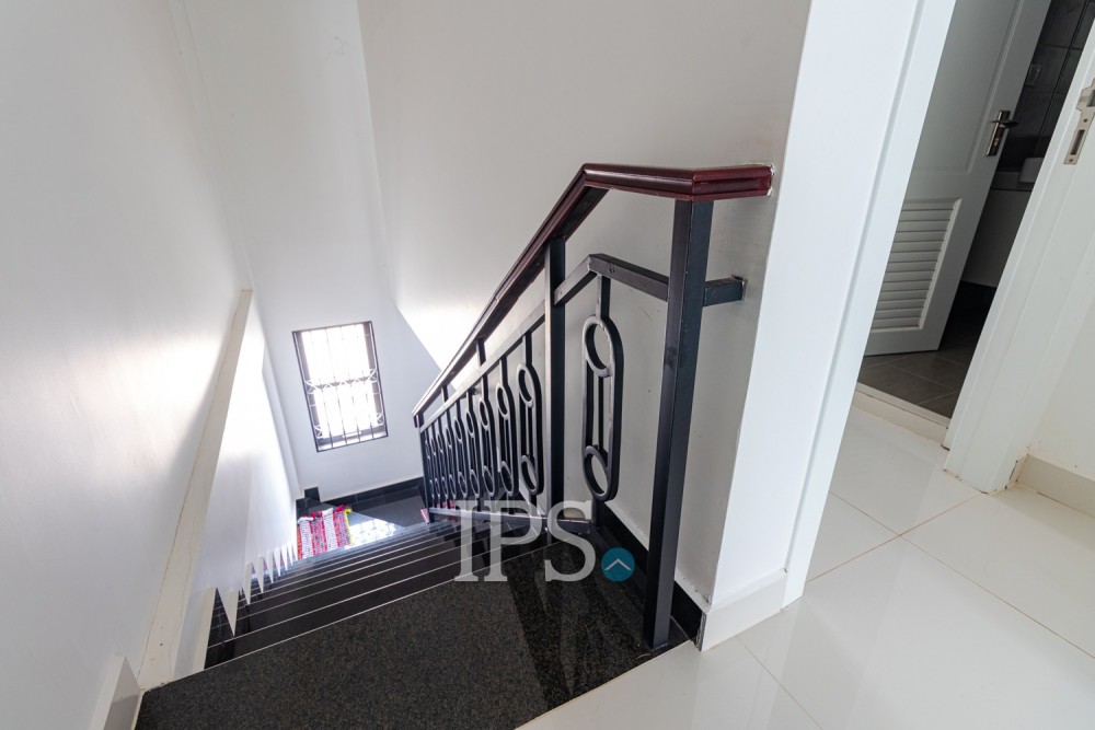 3 Bedroom Townhouse For Rent - Svay Dangkum, Siem Reap - Image 28