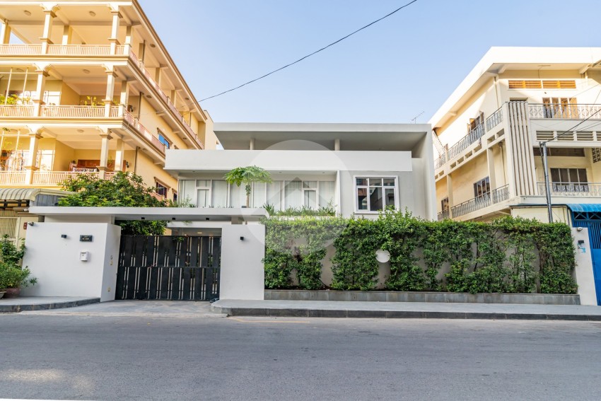 6 Bedroom Villa For Sale - Toul Svay Prey 2, Phnom Penh