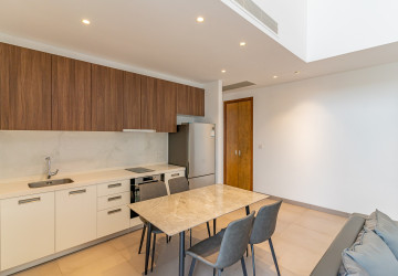 16th Floor Duplex 2 Bedroom Condo For Sale - Embassy Central, BKK1, Phnom Penh thumbnail