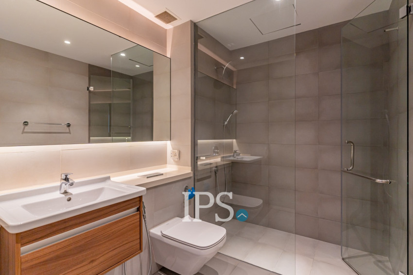 16th Floor Duplex 2 Bedroom Condo For Sale - Embassy Central, BKK1, Phnom Penh