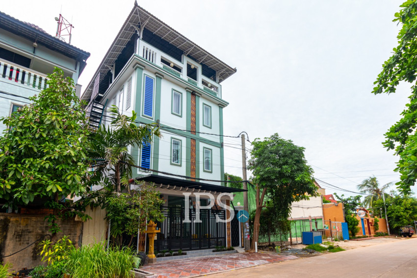 7 Bedroom Guesthouse  For Rent - Sala Kamreuk, Siem Reap