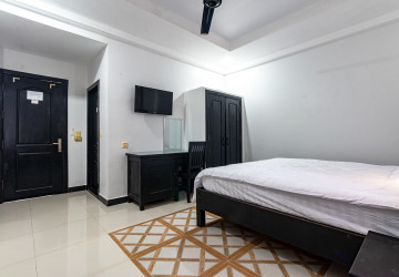 7 Bedroom Guesthouse  For Rent - Sala Kamreuk, Siem Reap thumbnail