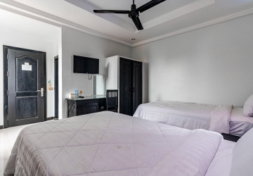 7 Bedroom Guesthouse  For Rent - Sala Kamreuk, Siem Reap thumbnail