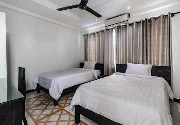 7 Bedroom Guesthouse  For Rent - Sala Kamreuk, Siem Reap thumbnail