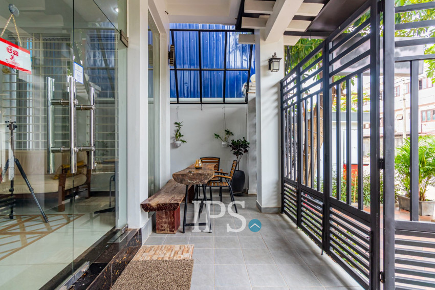 7 Bedroom Guesthouse  For Rent - Sala Kamreuk, Siem Reap