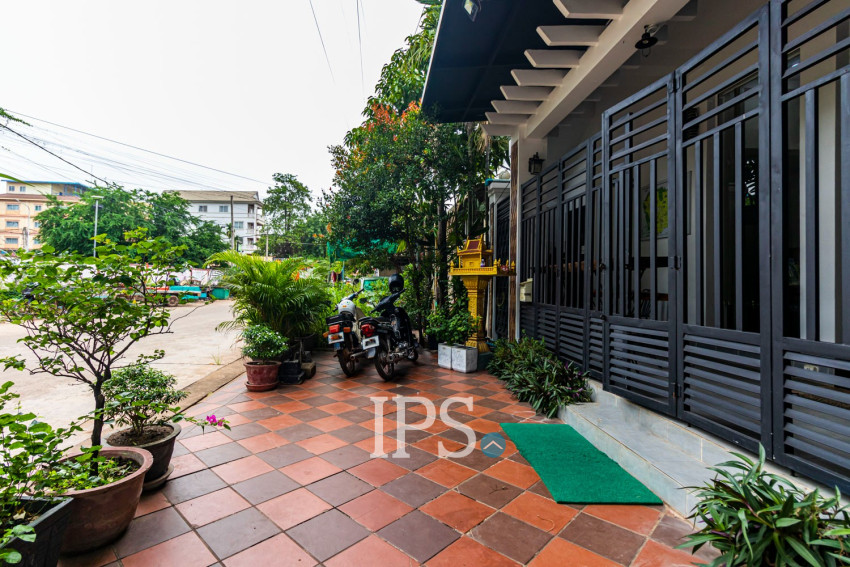 7 Bedroom Guesthouse  For Rent - Sala Kamreuk, Siem Reap