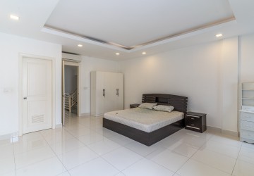 4 Bedroom Flat For Rent  - Sen Sok, Phnom Penh thumbnail