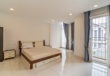 4 Bedroom Flat For Rent  - Sen Sok, Phnom Penh thumbnail