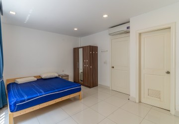 4 Bedroom Flat For Rent  - Sen Sok, Phnom Penh thumbnail