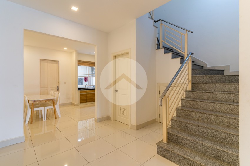 4 Bedroom Flat For Rent  - Sen Sok, Phnom Penh