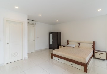 4 Bedroom Flat For Rent  - Sen Sok, Phnom Penh thumbnail