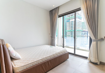 3 Bedroom Condo For Rent - Embassy Central, BKK1, Phnom Penh thumbnail