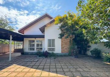3 Bedroom House For Rent - Svay Thom, Siem Reap thumbnail