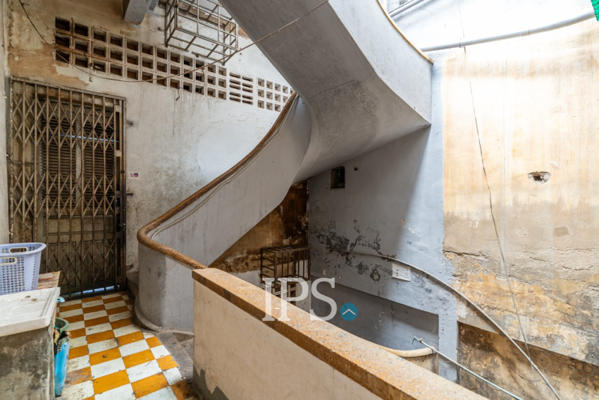 Renovated 2 Bedroom Apartment For Rent - Beoung Raing, Phnom Penh