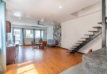 Renovated 2 Bedroom Apartment For Rent - Beoung Raing, Phnom Penh thumbnail