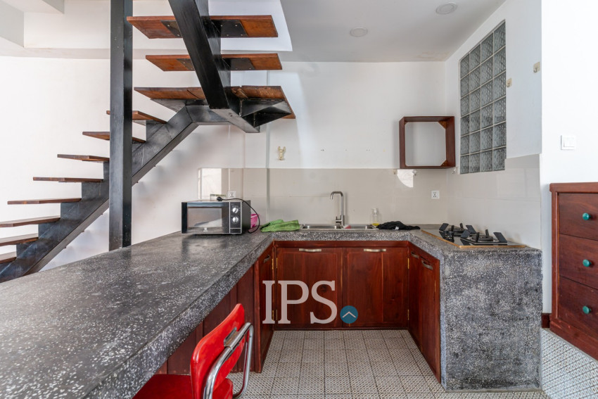 Renovated 2 Bedroom Apartment For Rent - Beoung Raing, Phnom Penh