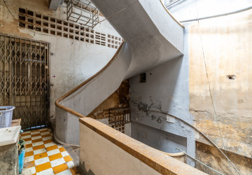 Renovated 2 Bedroom Apartment For Rent - Beoung Raing, Phnom Penh thumbnail