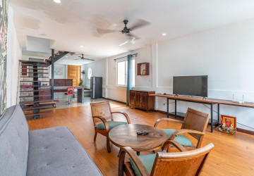 Renovated 2 Bedroom Apartment For Rent - Beoung Raing, Phnom Penh thumbnail