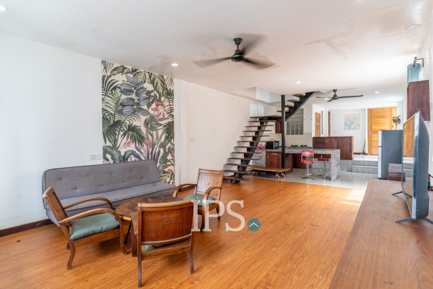 Renovated 2 Bedroom Apartment For Rent - Beoung Raing, Phnom Penh