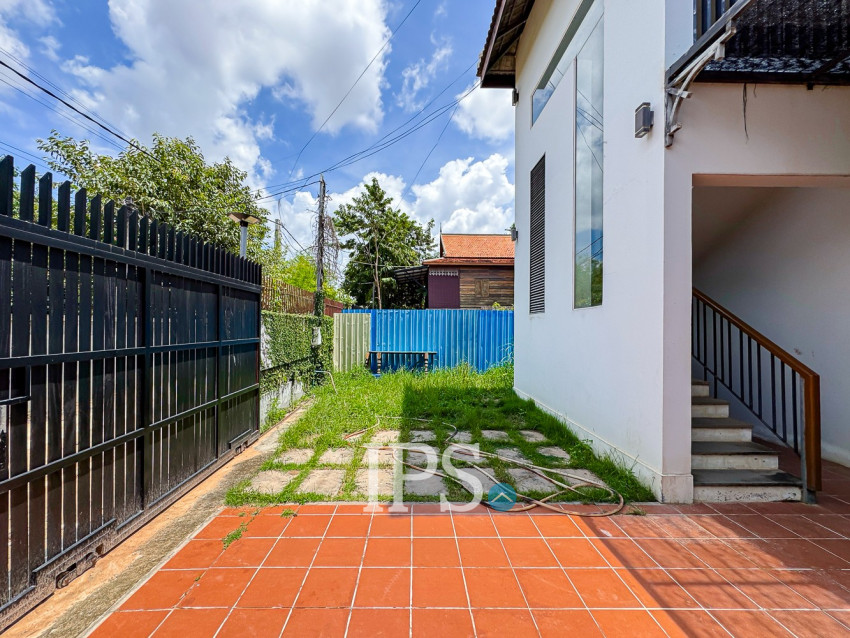 4 Bedroom House For Rent - Slor Kram, Siem Reap