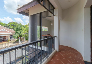 4 Bedroom House For Rent - Slor Kram, Siem Reap thumbnail