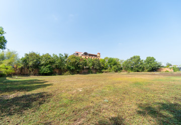 8019 Sqm Land  For Sale - Svay Dangkum, Siem Reap thumbnail